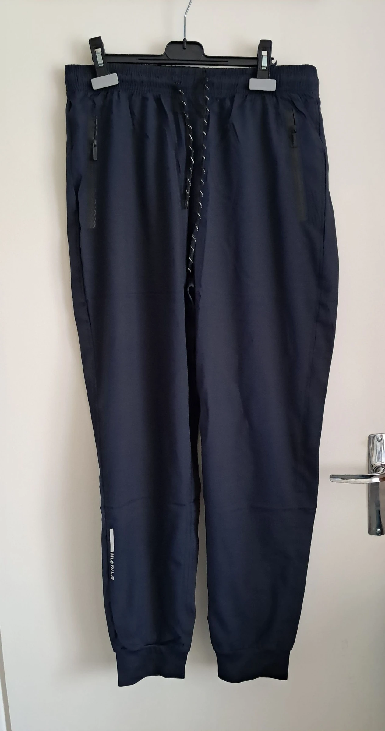 Jogging taille M neuf bleu marine